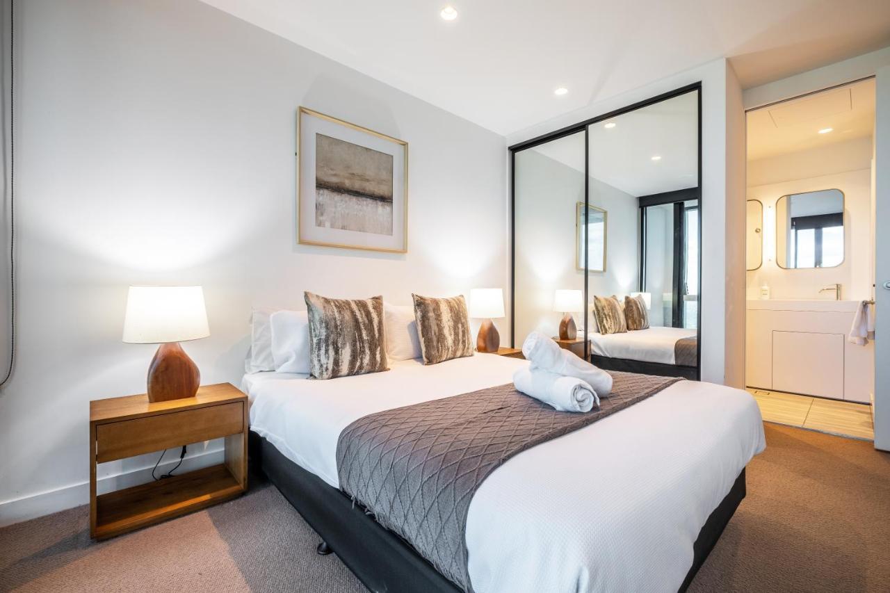 Mega Style Apartments Victoria One 墨尔本 外观 照片