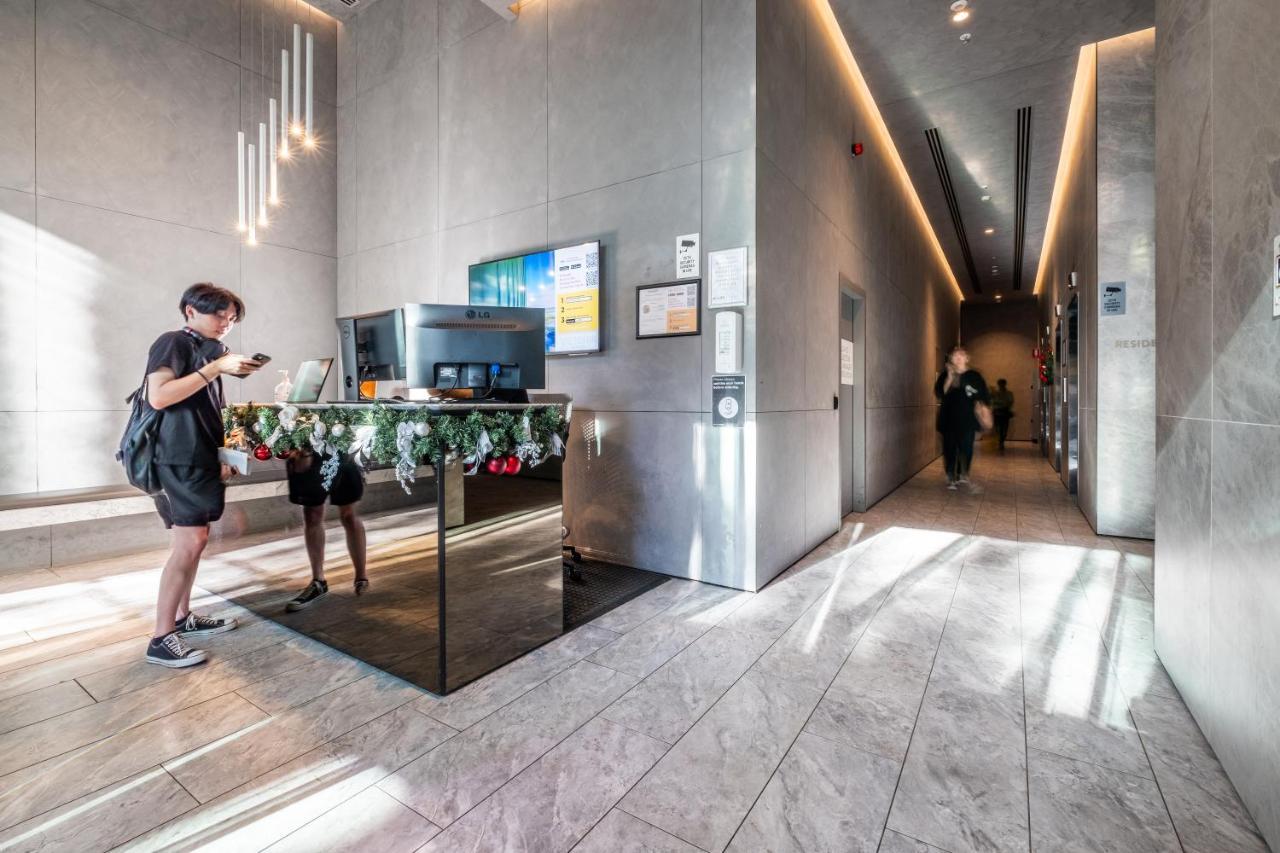 Mega Style Apartments Victoria One 墨尔本 外观 照片
