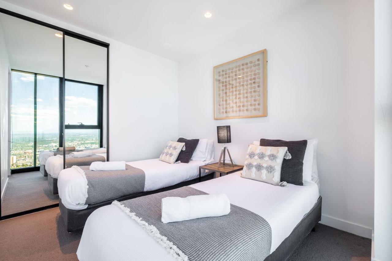 Mega Style Apartments Victoria One 墨尔本 外观 照片